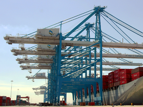 Big Repairs for Large In-Service Cranes at Shipping Terminal